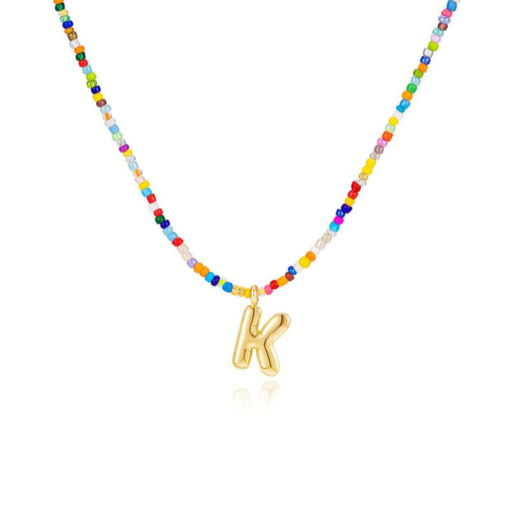 COLLIER À LETTRES À BULLES COLORÉES MACY™