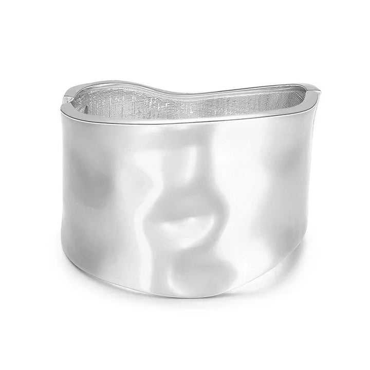 RAYNA™ – Bracelet asymétrique chic et affirmé 