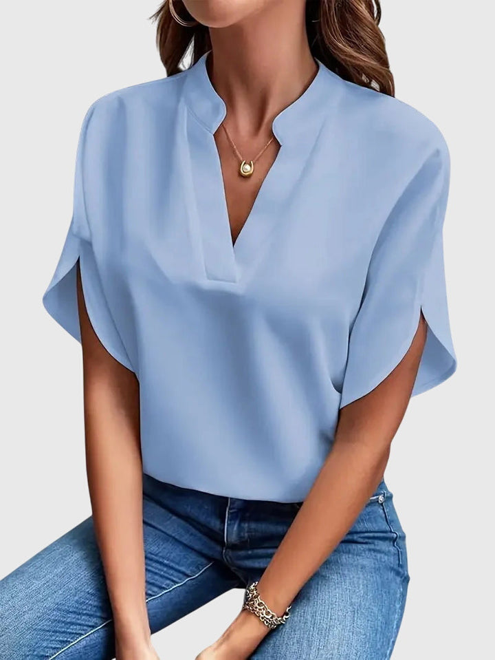 Beatrix™ | Chemise à col en V douce et élégante